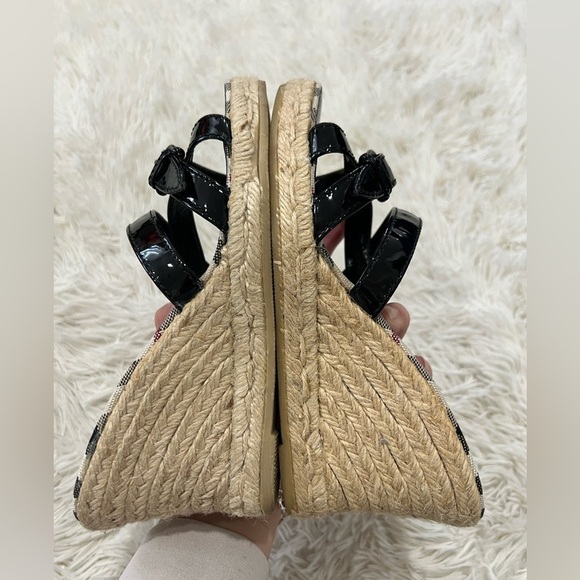 BURBERRY: Black Patent Leather & "Nova Check"
Espadrille - size 37 US size 7 - Picture 3 of 11